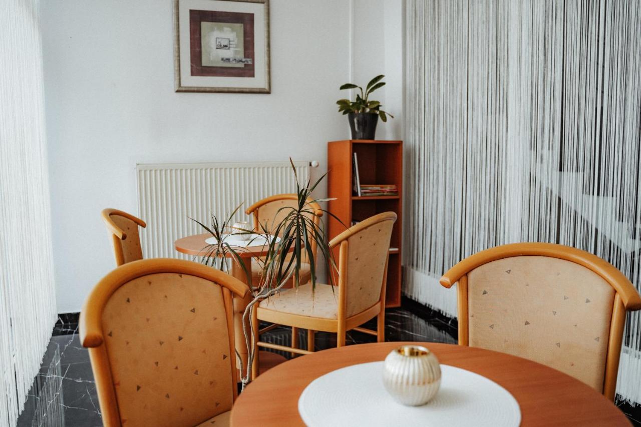 Dudok House Aparthotel Zilina Exterior photo